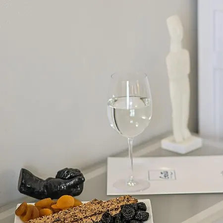 Ξενοδοχείο Grotta 2*